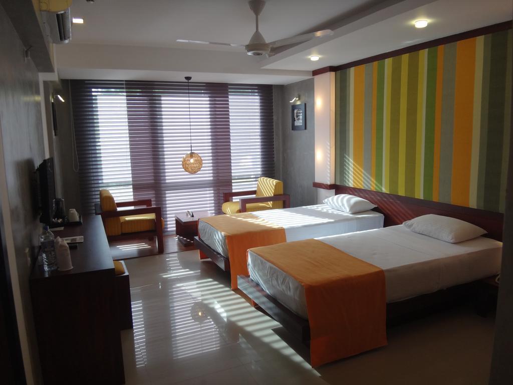 Hotel Topaz Kandy Kültér fotó