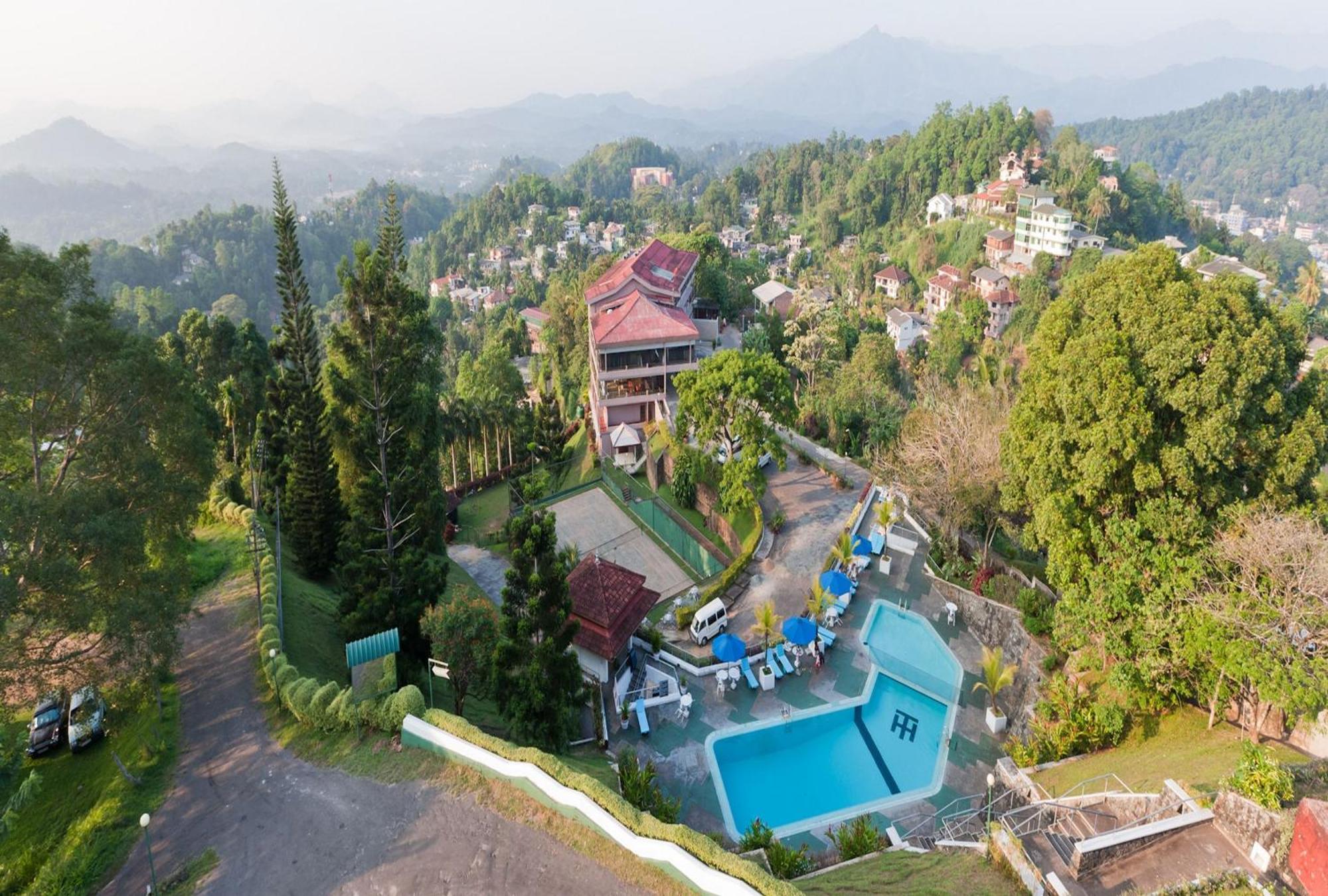 Hotel Topaz Kandy Kültér fotó