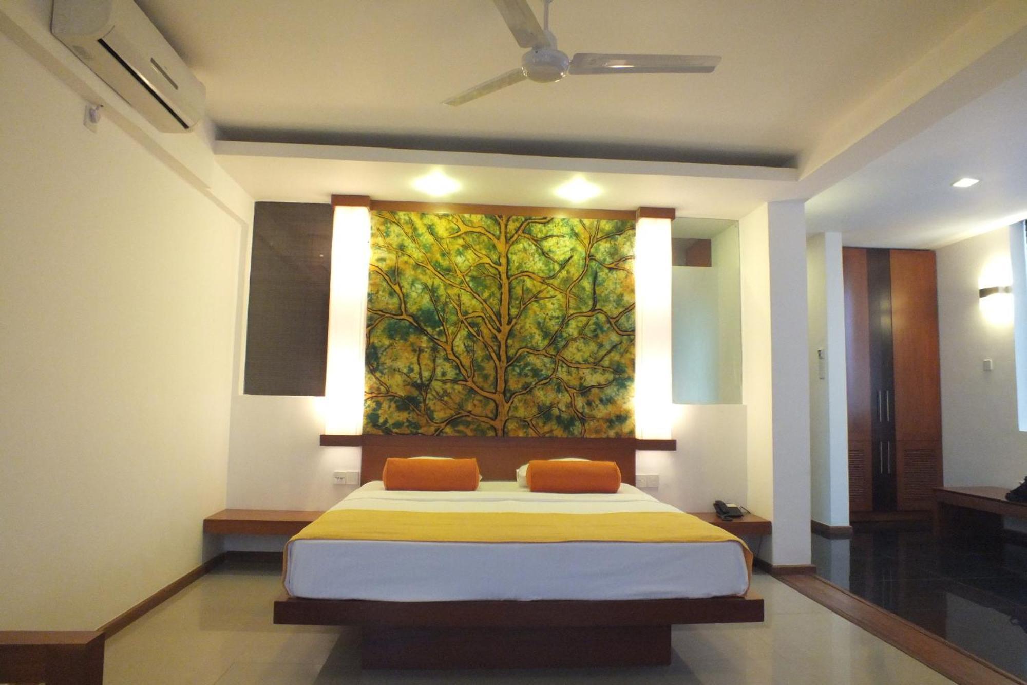 Hotel Topaz Kandy Kültér fotó