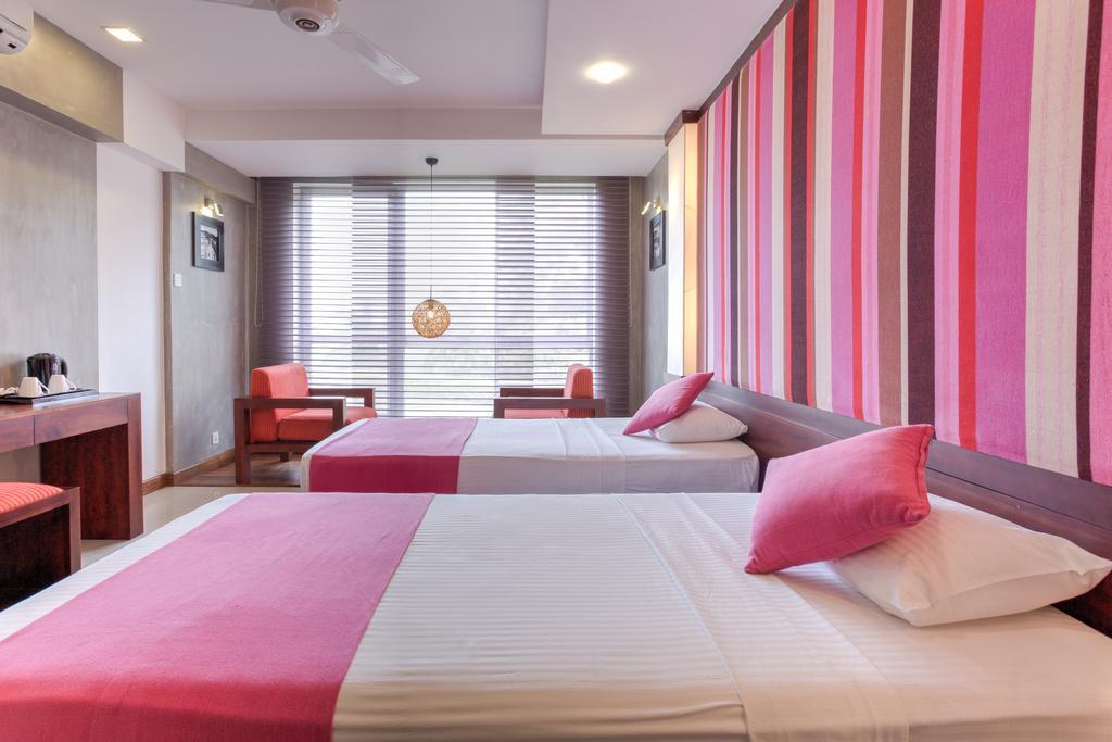 Hotel Topaz Kandy Kültér fotó