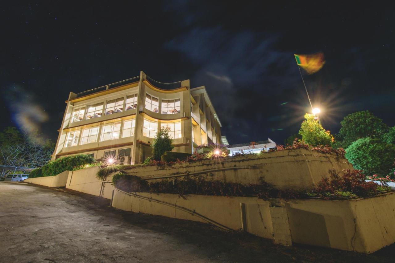Hotel Topaz Kandy Kültér fotó