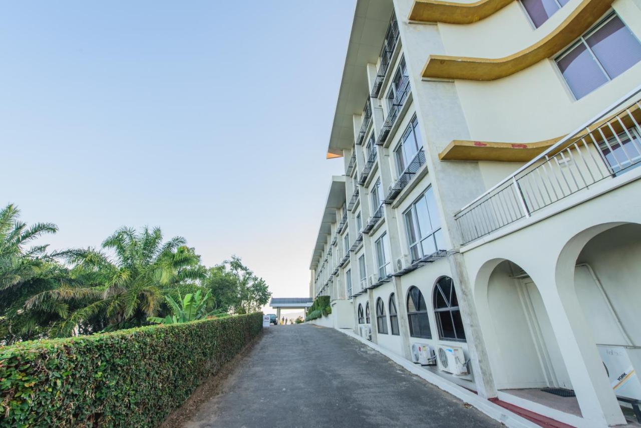 Hotel Topaz Kandy Kültér fotó