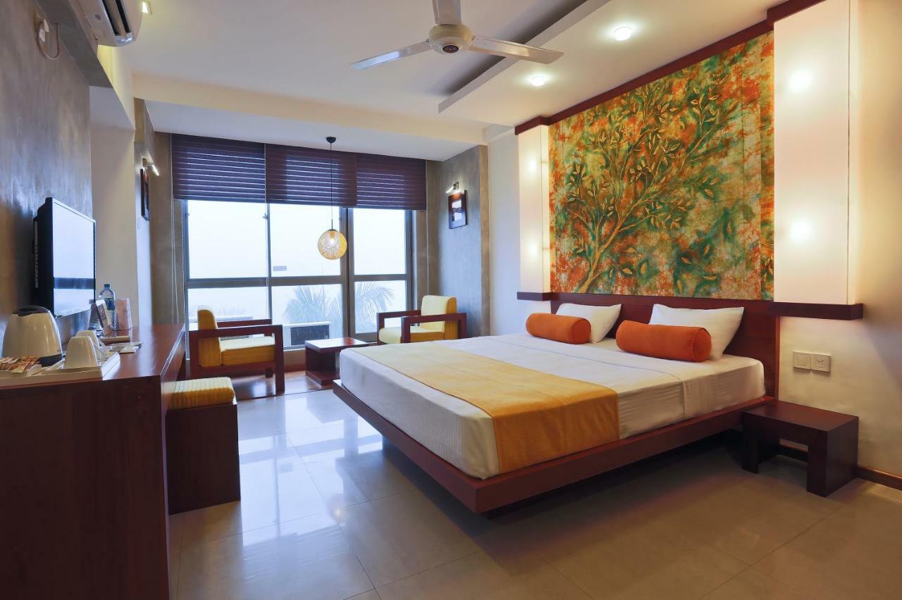 Hotel Topaz Kandy Kültér fotó